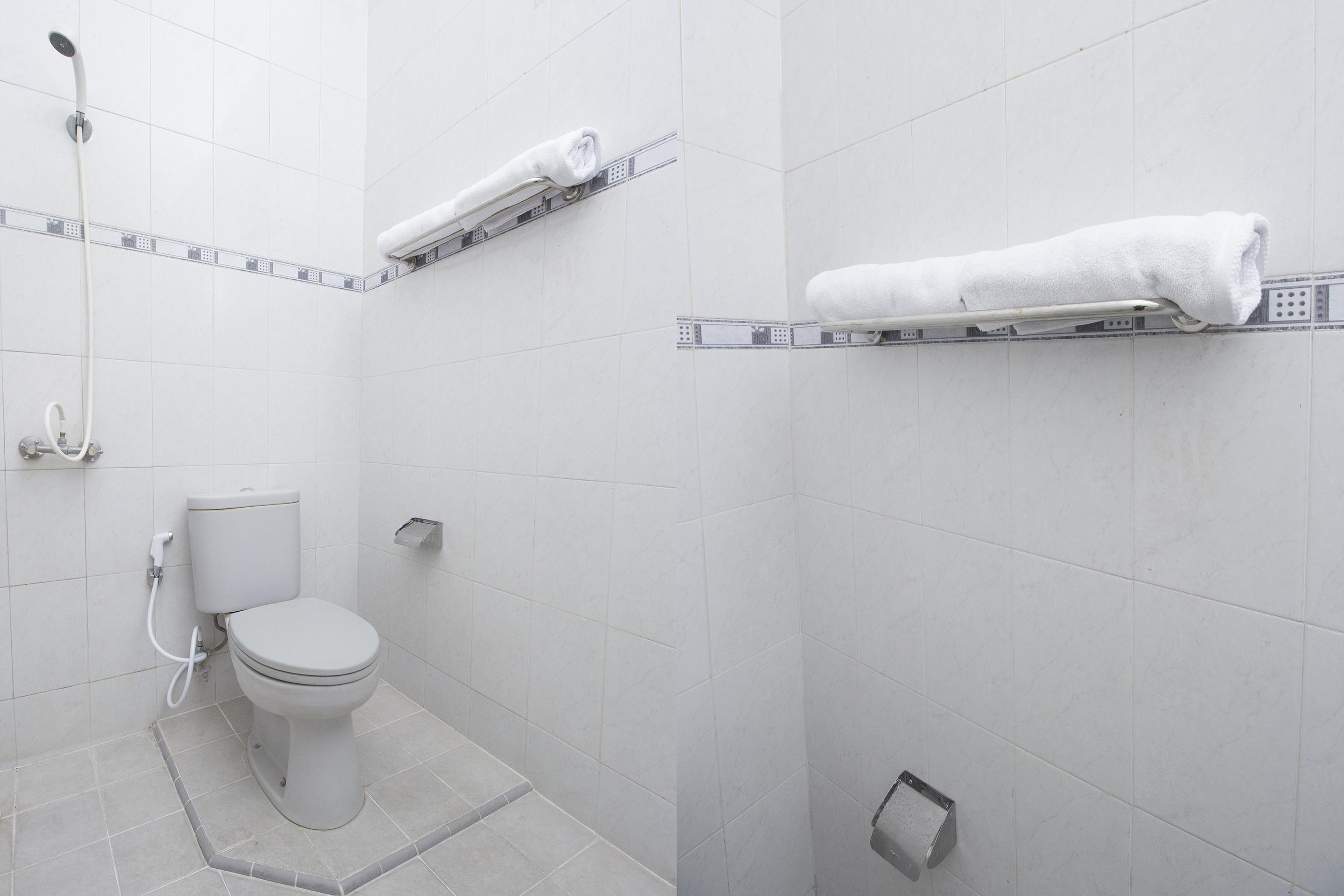 Hotel Dewi Sri Redpartner Yogyakarta Ngoại thất bức ảnh